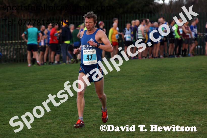 Mens veteran Cathedral Relays, Birtley. Photo:  David T. Hewitson/Sports for All Pics